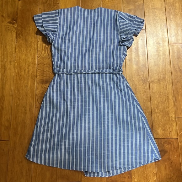 Harper Heritage Blue & White Striped Wrap Dress Size M Nautical Coastal Preppy - Picture 10 of 12
